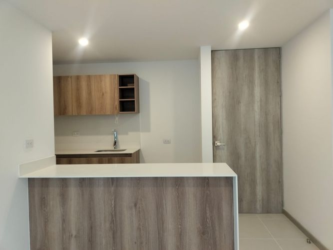 Apartamento de 3 alcobas en arriendo en El Poblado, Medellín, 92 m² · foto 8 de 18