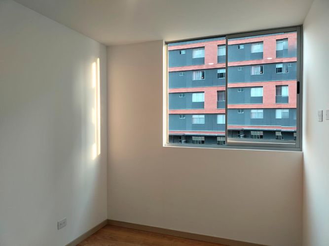 Apartamento de 3 alcobas en arriendo en El Poblado, Medellín, 92 m² · foto 3 de 18