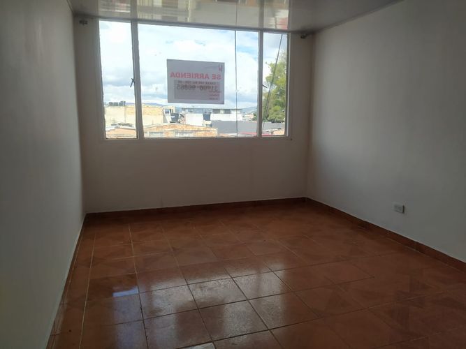 Apartamento de 2 alcobas en arriendo en Tabora, Bogotá, 40 m² · foto 2 de 8