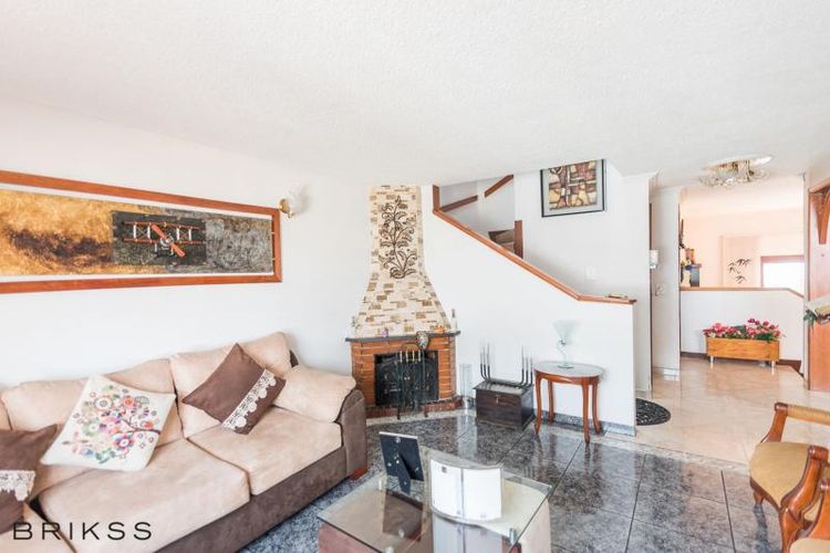 Casa de 4 alcobas en venta en Andes Norte, Bogotá, 176 m² · foto 2 de 16