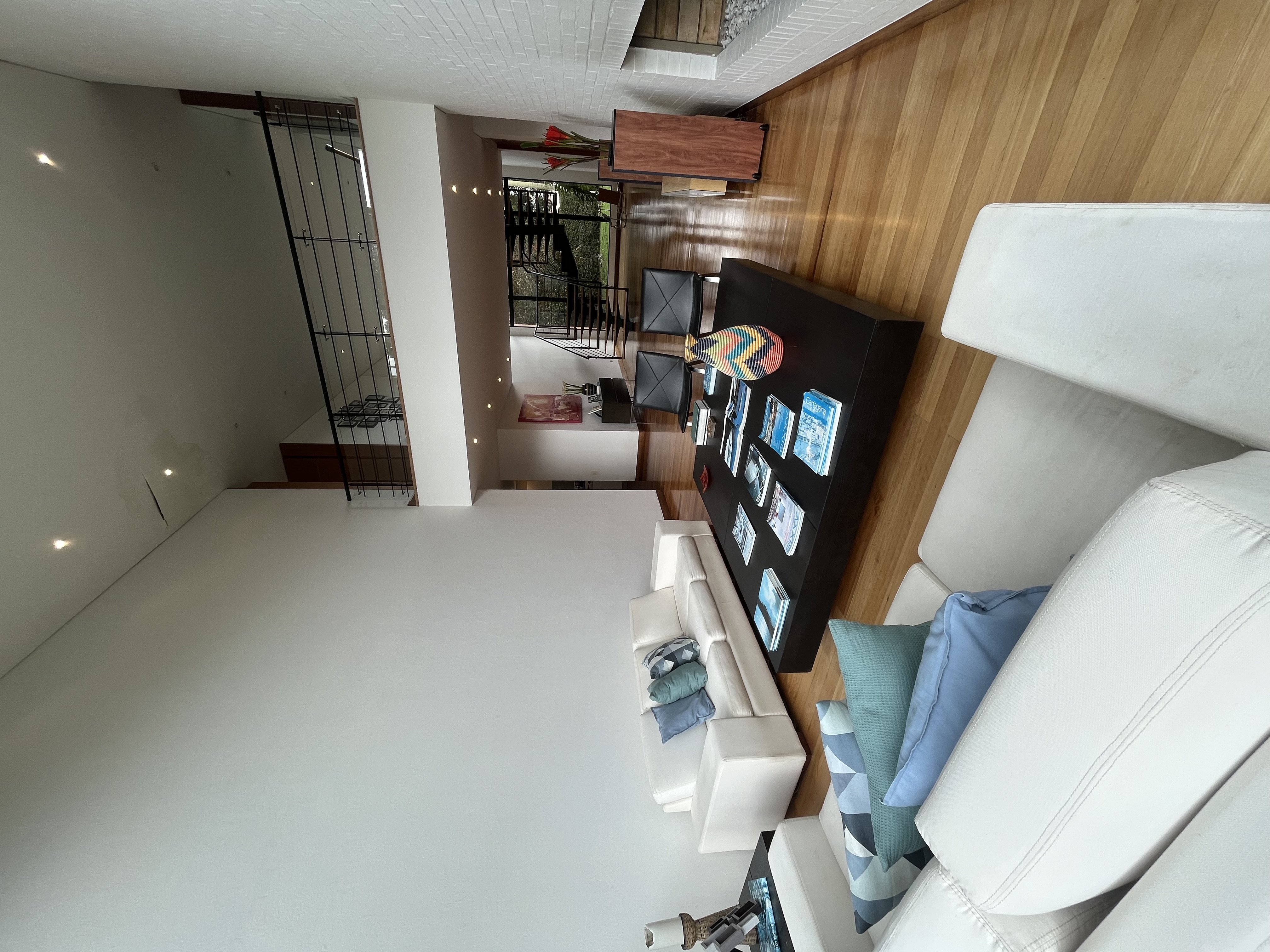 Casa en venta en Guaymaral, Bogotá · foto 2 de 24