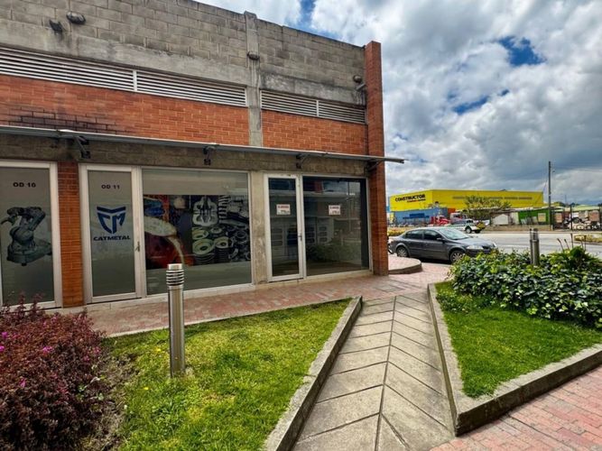 Local en venta en Novaterra, Mosquera, 56 m² · foto 2 de 9
