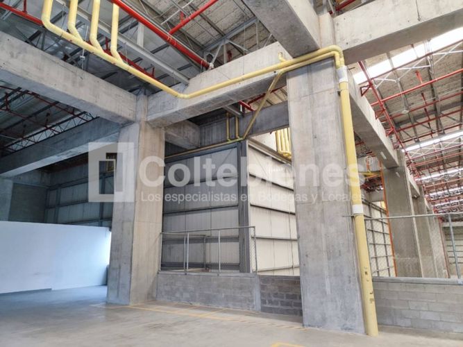 Bodega en arriendo en La Tablaza, La Estrella, 4256 m² · foto 4 de 18