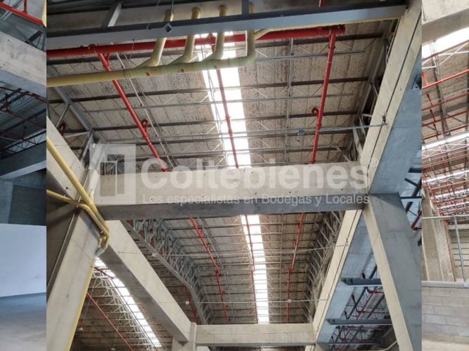 Bodega en arriendo en La Tablaza, La Estrella, 4256 m² · foto 5 de 18