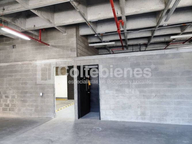 Bodega en arriendo en La Tablaza, La Estrella, 4549 m² · foto 7 de 12