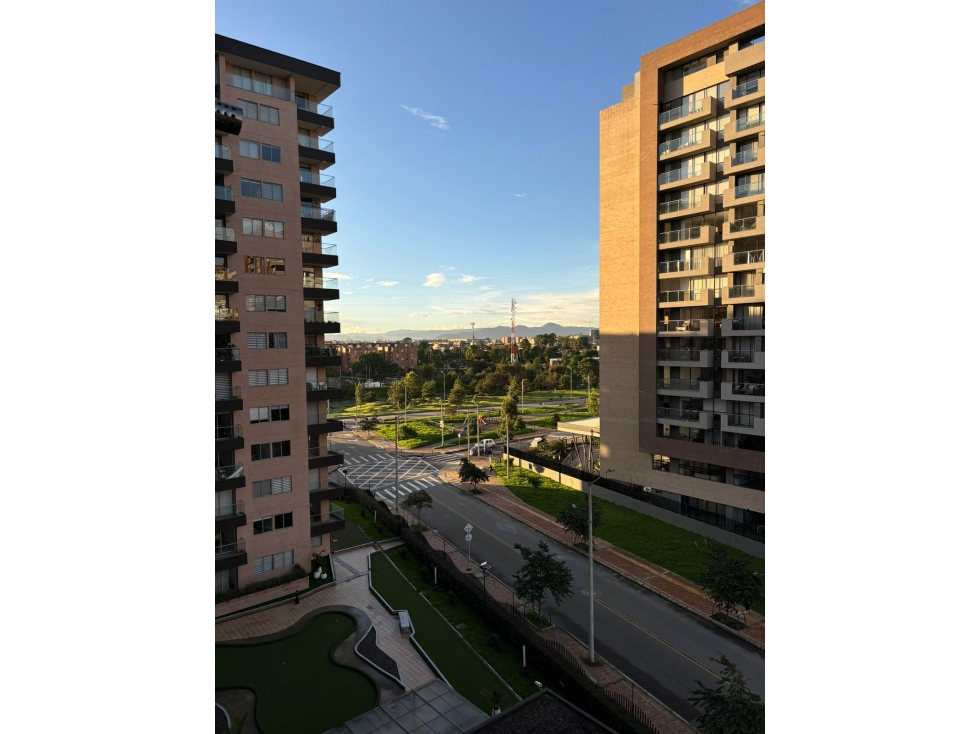 Apartamento en venta en La Felicidad, Bogotá · foto 5 de 16