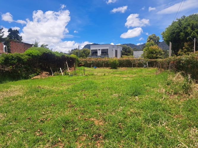 Lote en venta en La Ceja, 640 m² · foto 3 de 9