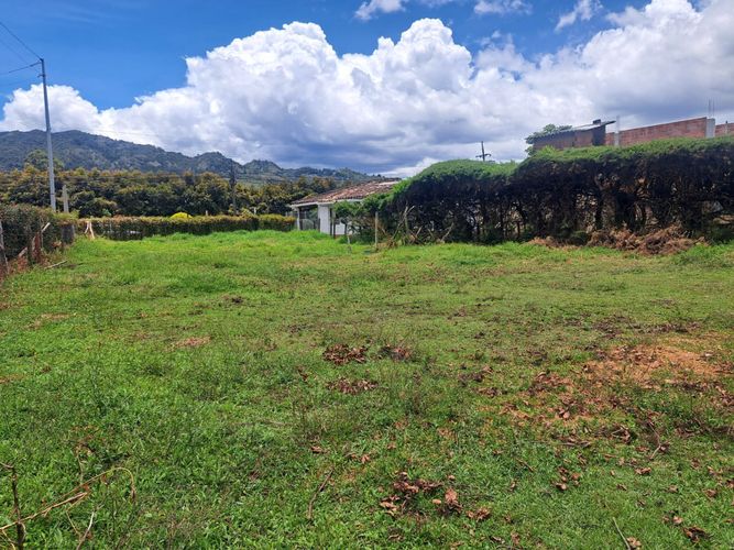 Lote en venta en La Ceja, 640 m² · foto 6 de 9