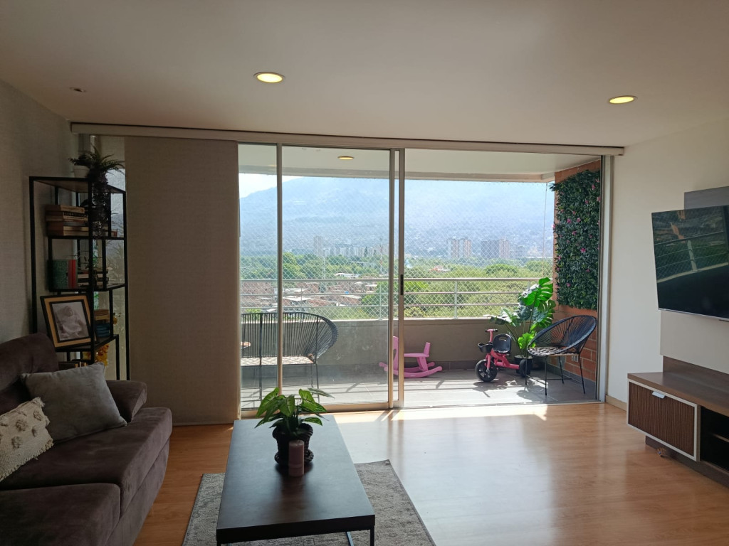 Apartamento en Arriendo en Carlos e restrepo, Medellín en Carlos E Restrepo