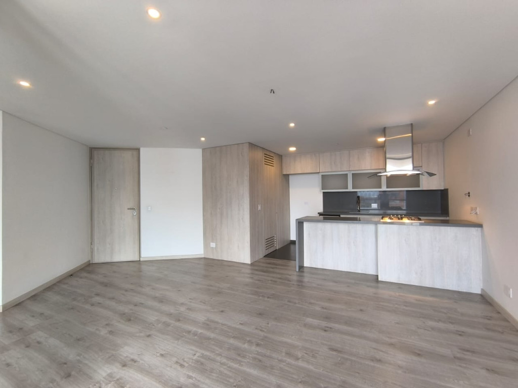 Apartamento en venta en Altos del poblado, Medellín 2
