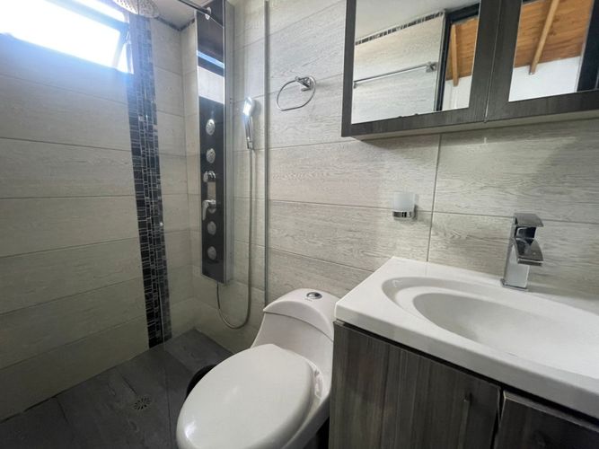 Apartamento de 3 alcobas en venta en Simón Bolívar, Medellín, 220 m² · foto 18 de 24