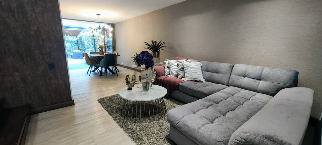 Casa en Venta en Loma del Esmeraldal, Envigado