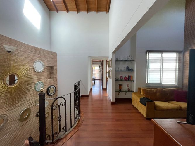 Casa de 3 alcobas en venta en Loma Del Esmeraldal, Envigado, 273 m² · foto 10 de 24