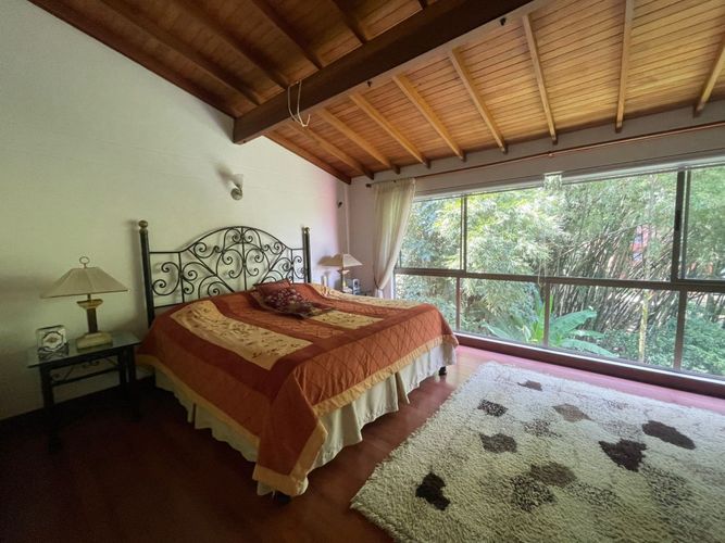Casa de 3 alcobas en venta en Loma Del Esmeraldal, Envigado, 273 m² · foto 13 de 24