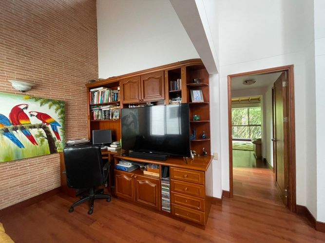 Casa de 3 alcobas en venta en Loma Del Esmeraldal, Envigado, 273 m² · foto 19 de 24