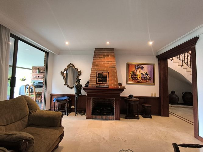 Casa de 4 alcobas en venta en Altos Del Poblado, Medellín, 464 m² · foto 6 de 24