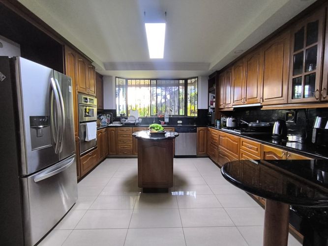 Casa de 4 alcobas en venta en Altos Del Poblado, Medellín, 464 m² · foto 14 de 24