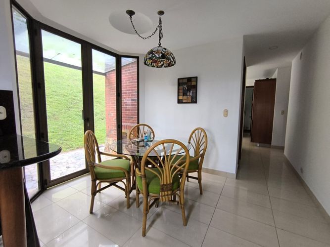 Casa de 4 alcobas en venta en Altos Del Poblado, Medellín, 464 m² · foto 16 de 24