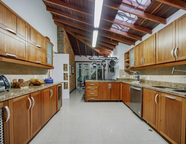 Casa de 5 alcobas en venta en Loma Del Escobero, El Retiro, 407 m² · foto 13 de 24