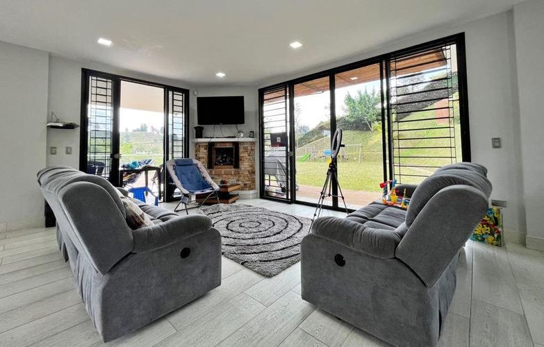 Casa de 4 alcobas en venta en Centro, Rionegro, 370 m² · foto 6 de 13