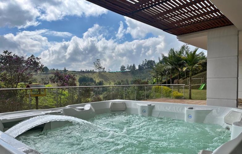 Casa de 4 alcobas en venta en Centro, Rionegro, 370 m² · foto 10 de 13