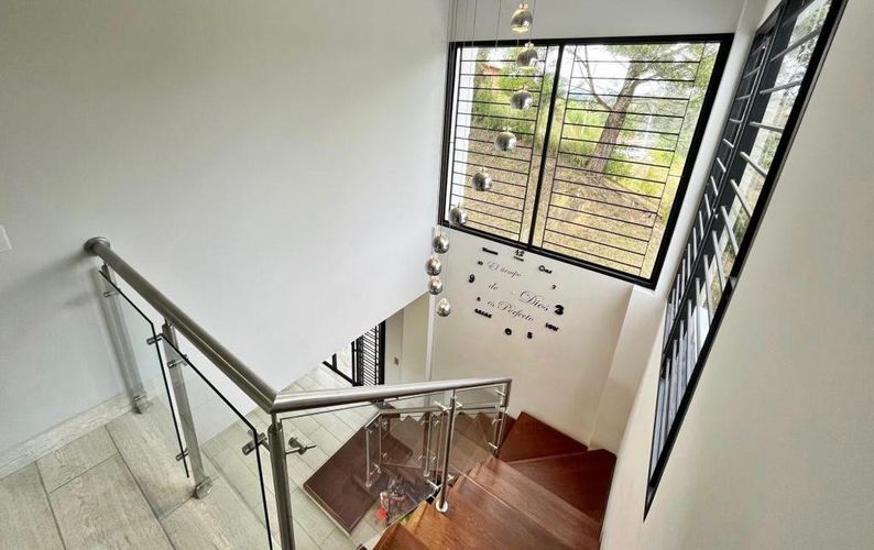 Casa de 4 alcobas en venta en Centro, Rionegro, 370 m² · foto 11 de 13