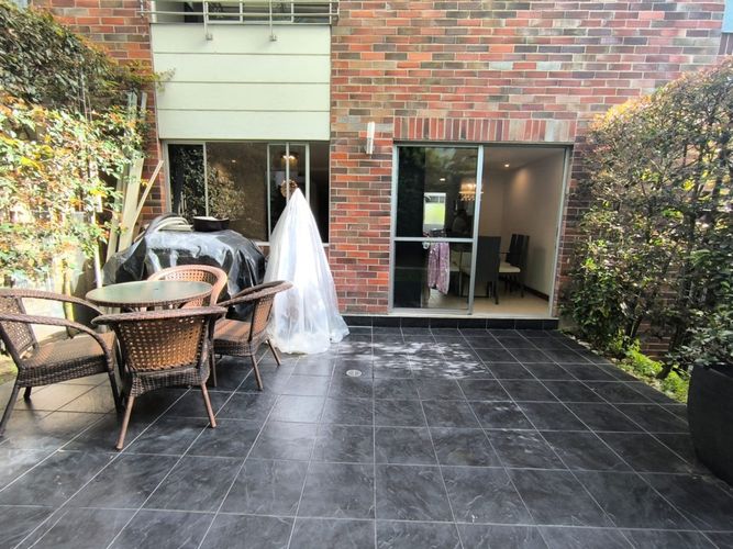 Casa de 3 alcobas en venta en Montessori, Envigado, 198 m² · foto 13 de 24