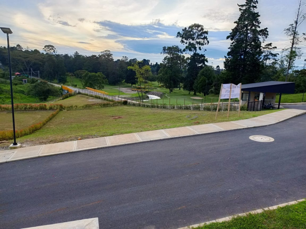 Land in El rosal (1000 m²) for Sale - 3