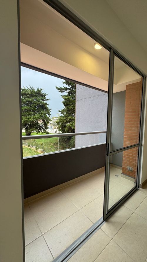 Apartamento de 3 alcobas en venta en Los Colegios, Rionegro, 78 m² · foto 7 de 10