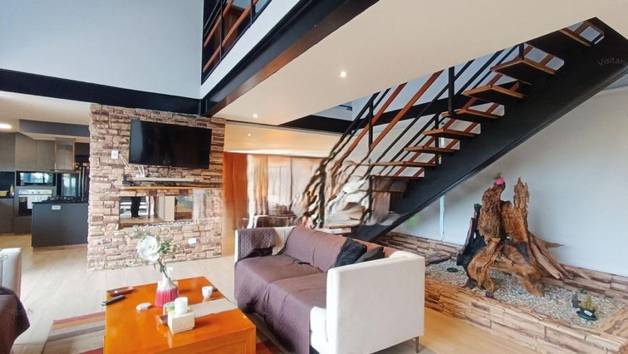 Casa de 5 alcobas en venta en Loma Del Escobero, El Retiro, 450 m² · foto 2 de 23