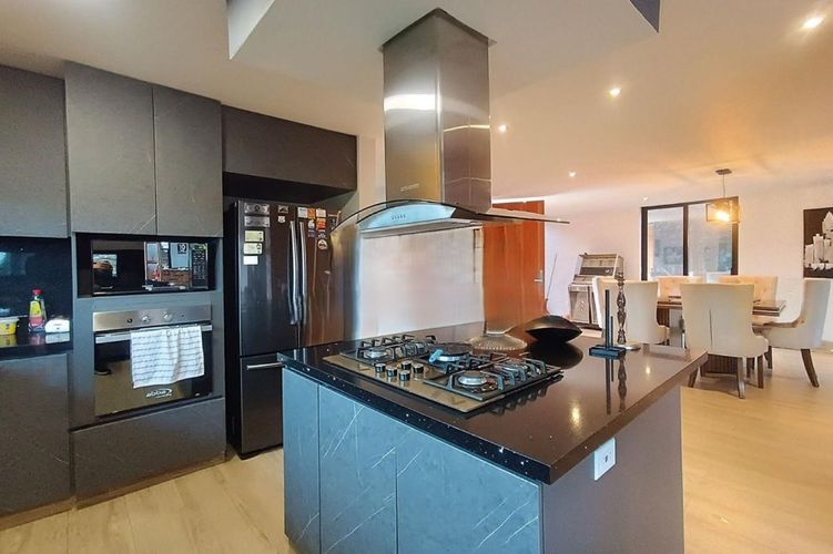 Casa de 5 alcobas en venta en Loma Del Escobero, El Retiro, 450 m² · foto 8 de 23