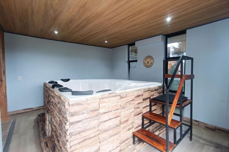 Casa de 5 alcobas en venta en Loma Del Escobero, El Retiro, 450 m² · foto 11 de 23