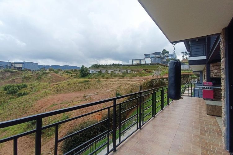 Casa de 5 alcobas en venta en Loma Del Escobero, El Retiro, 450 m² · foto 12 de 23
