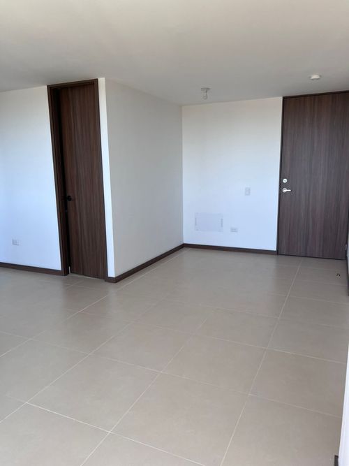 Apartamento de 2 alcobas en venta en Centro, Rionegro, 60 m² · foto 4 de 10