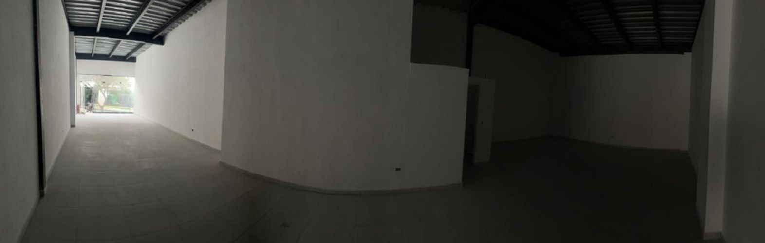 Edificio en arriendo en Boston, Medellín, 740 m² · foto 3 de 11