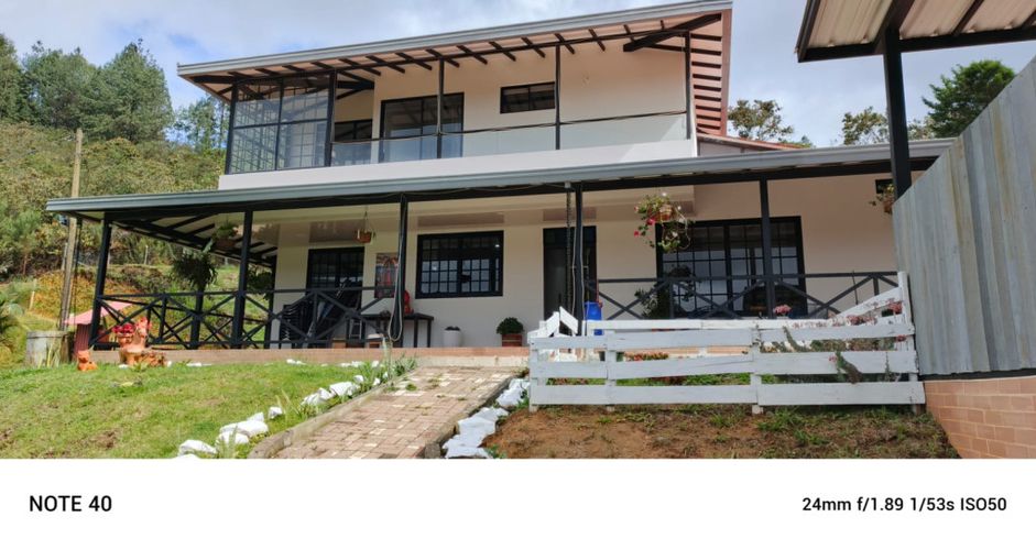 Finca en venta en Monta�Ez, Guarne, 290 m² · foto 3 de 18