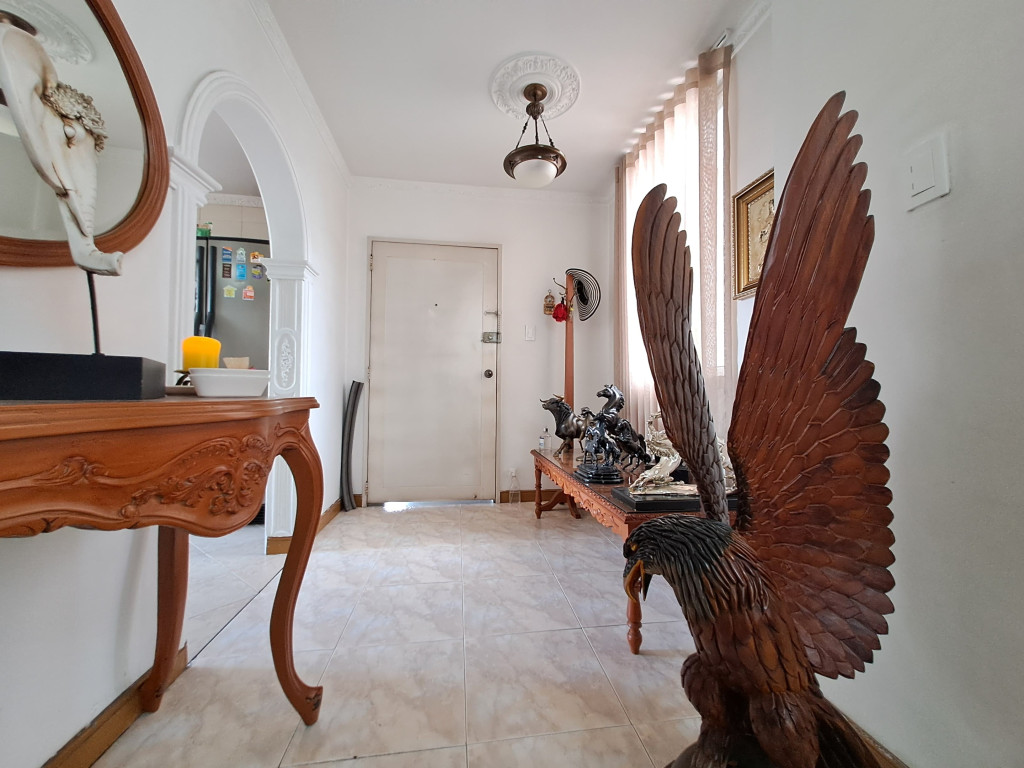 Apartment for sale in La candelaria, Medellín 3