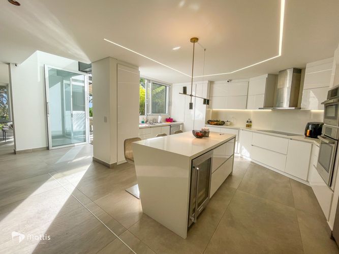 Casa de 4 alcobas en venta en Las Palmas, Medellín, 700 m² · foto 4 de 24