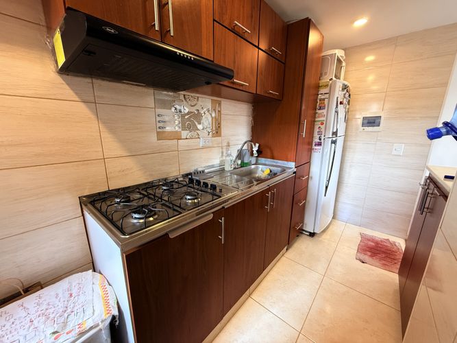 Apartamento de 3 alcobas en venta en Fac, Madrid, 63 m² · foto 6 de 21