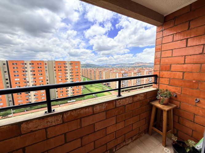 Apartamento de 3 alcobas en venta en Fac, Madrid, 63 m² · foto 9 de 21