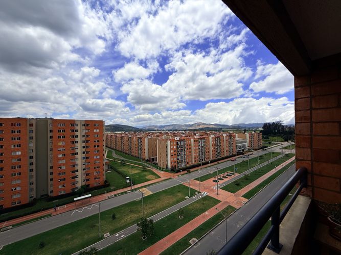 Apartamento de 3 alcobas en venta en Fac, Madrid, 63 m² · foto 10 de 21