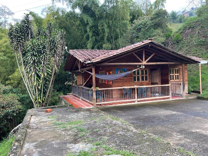Casa de 2 alcobas en venta en El Rincón, Medellín, 60 m² · foto 2 de 24