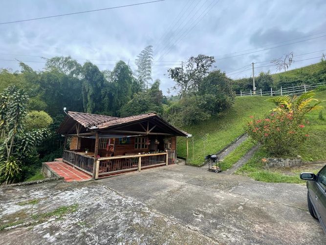 Casa de 2 alcobas en venta en El Rincón, Medellín, 60 m² · foto 16 de 24