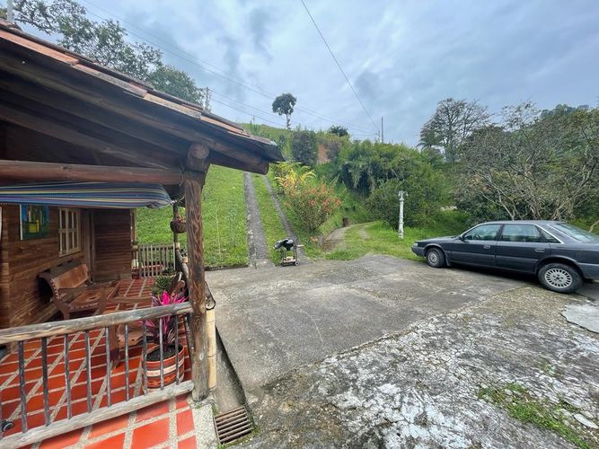 Casa de 2 alcobas en venta en El Rincón, Medellín, 60 m² · foto 17 de 24