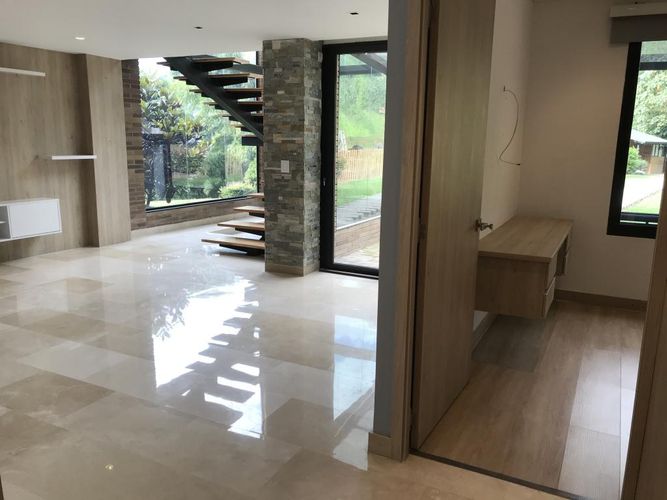 Casa de 5 alcobas en venta en San Isidro, La Estrella, 683 m² · foto 16 de 24