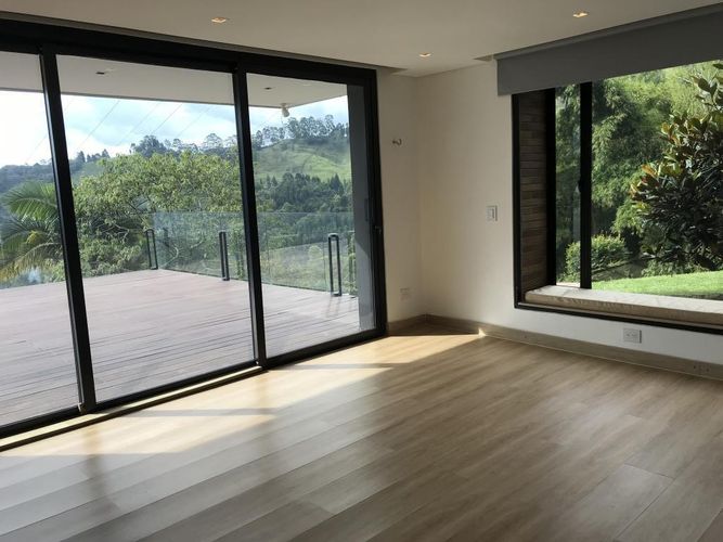 Casa de 5 alcobas en venta en San Isidro, La Estrella, 683 m² · foto 21 de 24