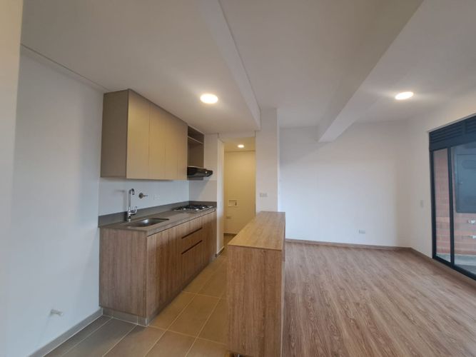 Apartamento de 2 alcobas en venta en Centro, Rionegro, 90 m² · foto 2 de 24