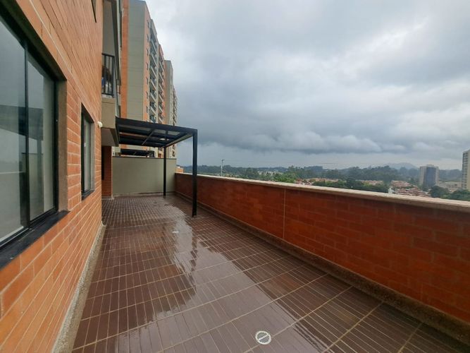 Apartamento de 2 alcobas en venta en Centro, Rionegro, 90 m² · foto 22 de 24