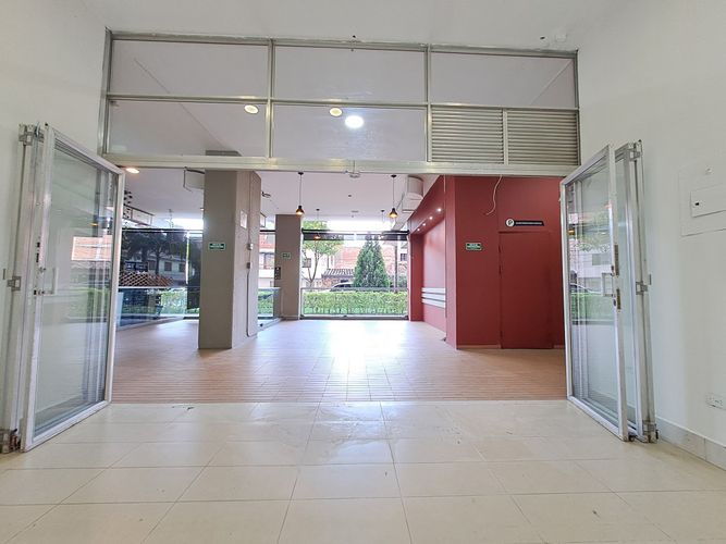 Local en venta en Niquia, Bello, 42 m² · foto 4 de 17