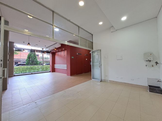 Local en venta en Niquia, Bello, 42 m² · foto 9 de 17